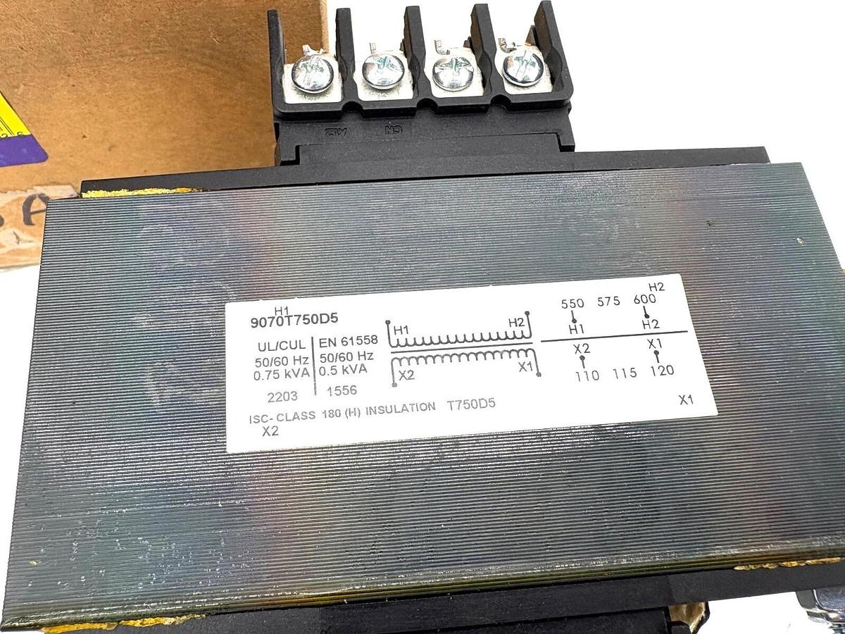 New Square D 9070T750D5 0.75KVA Transformer Pri 550/575/600V Sec 110/115/120V