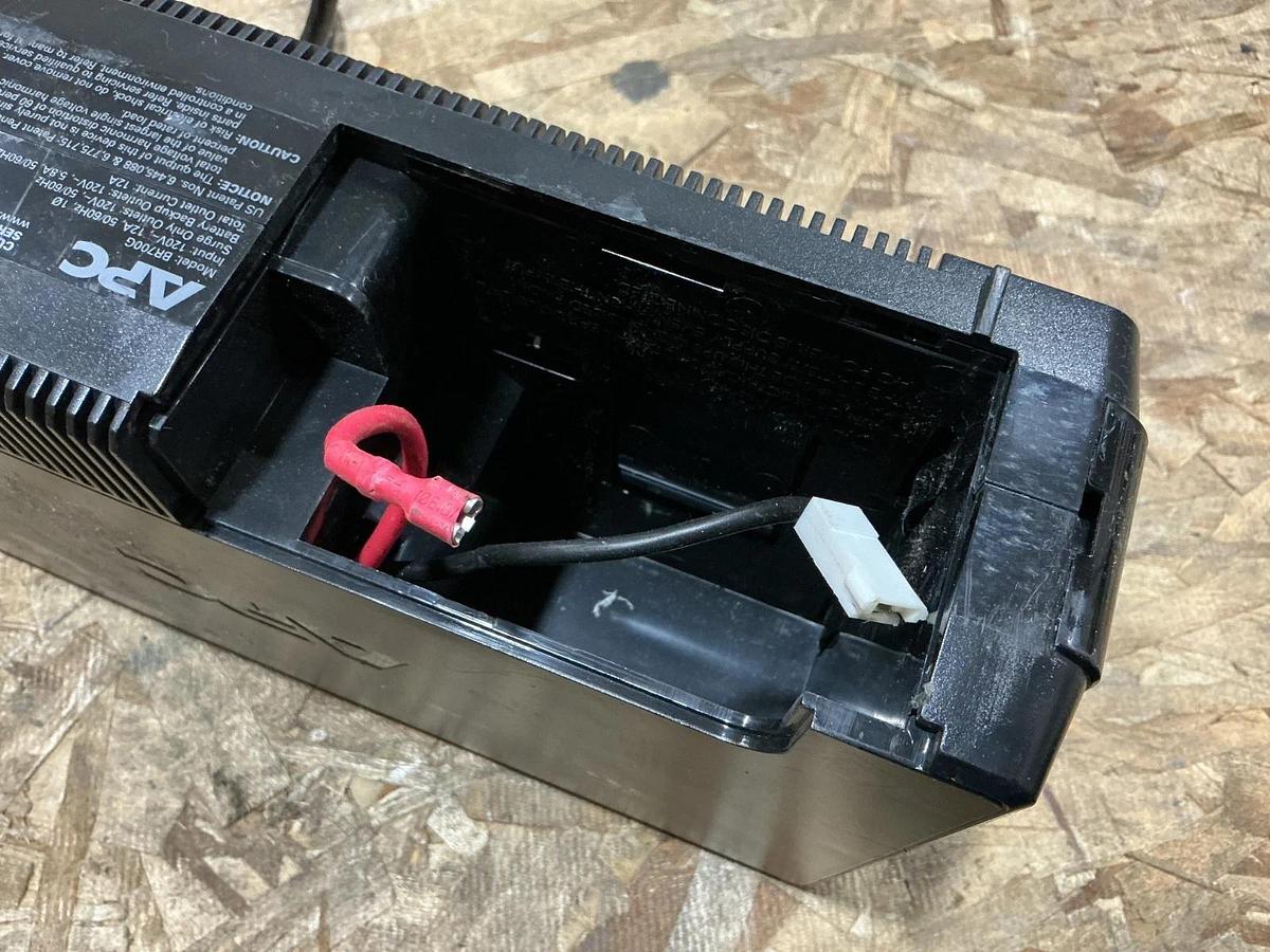 Used APC BR700G Uninterruptible Power Supply 12A 120V 50/60HZ MISSING BATTERY