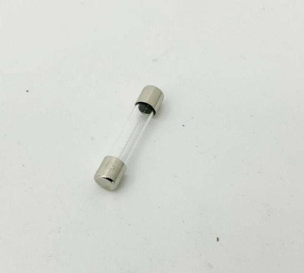 Lot of 19 New Gould Shawmut GGC1-1/2 Fast Acting Fuses 1-1/2A 250VAC