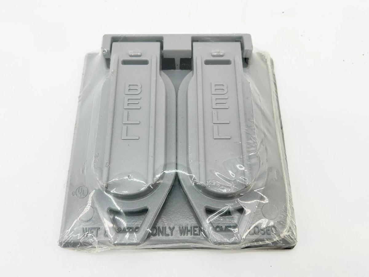 New Lot of 2 Hubbell 5148-0 Two Duplex Rceptacles Weatherproof Self Closing Lid