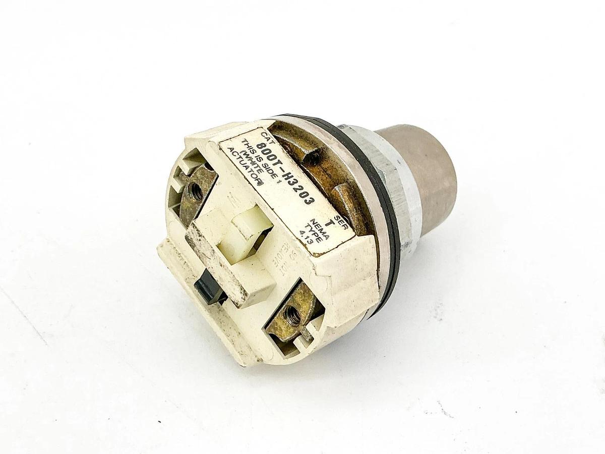 Used Allen Bradley 800T-H3203 Selector Switch Type 4/13 Ser.T - Missing Key