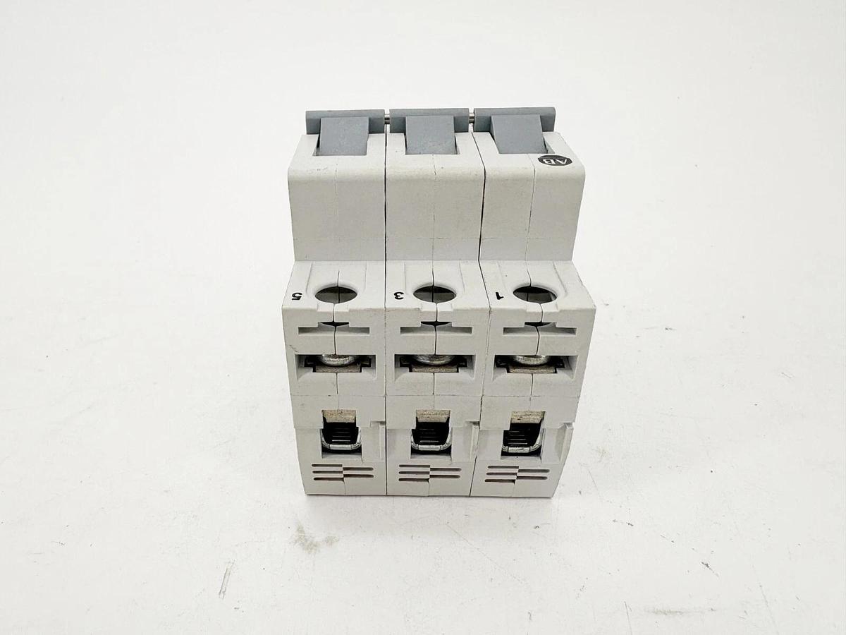New Allen Bradley 1492-SP3D100 Ser. C Circuit Breaker 10A 3P DIN Rail Mounted