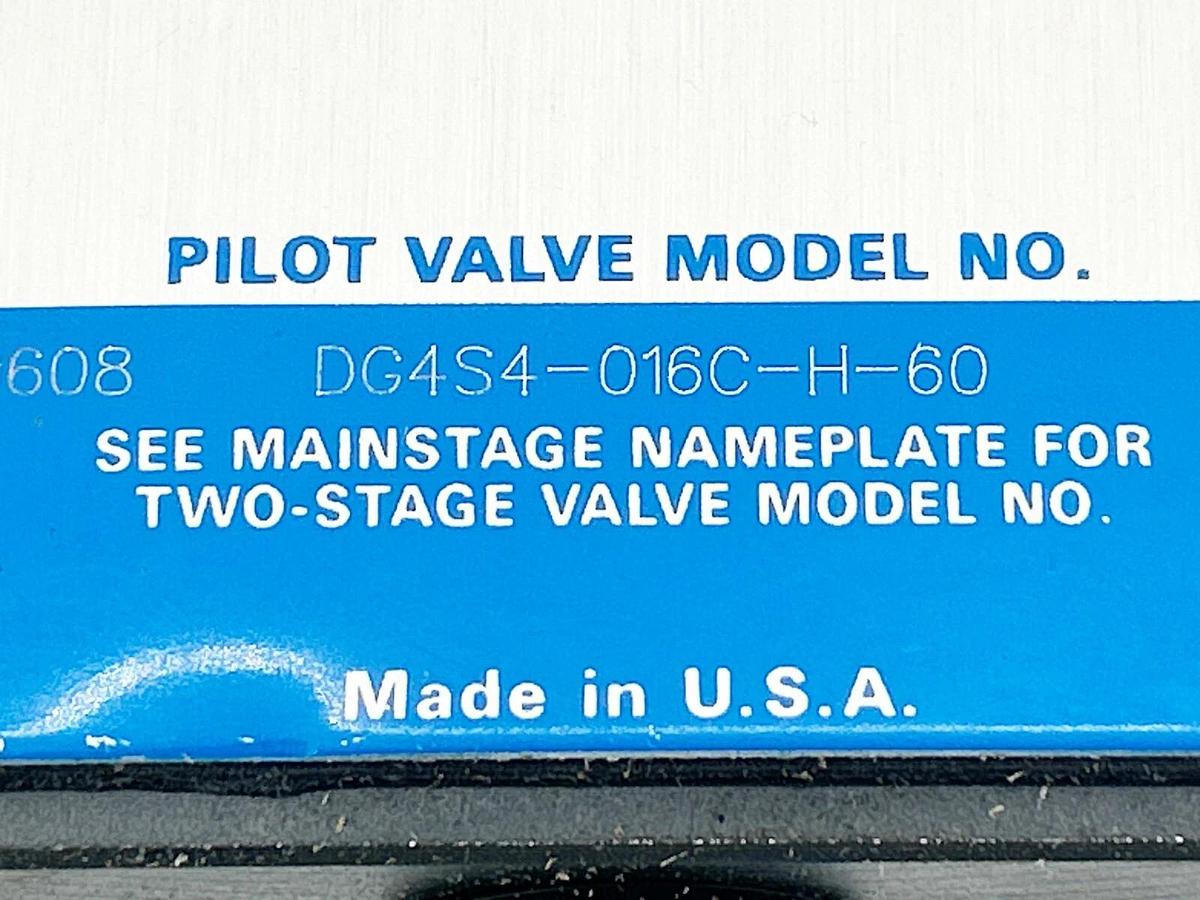 New Eaton Vickers DG4S4-016C-H-60 Directional Control Valve 24V coils - No Box