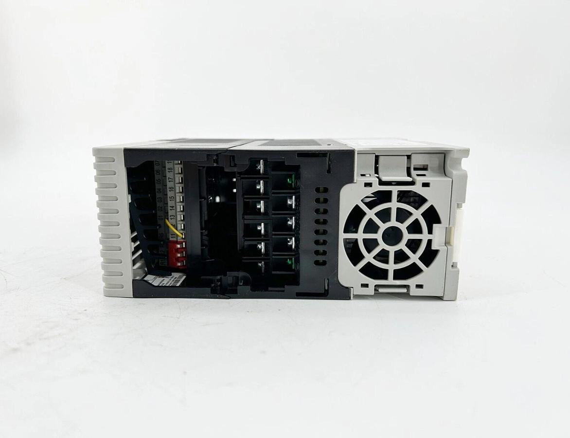New Allen Bradley 25B-D1P4N114 PowerFlex 525 0.4kW 0.5Hp AC Drive