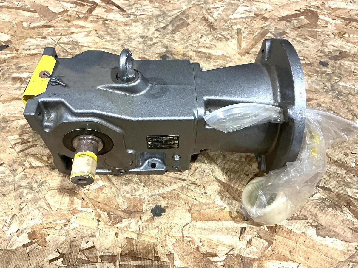 New Nord SK9012.1-N180TC Gear Reducer 15.30:1 Ratio 2755lb-in max - No Box