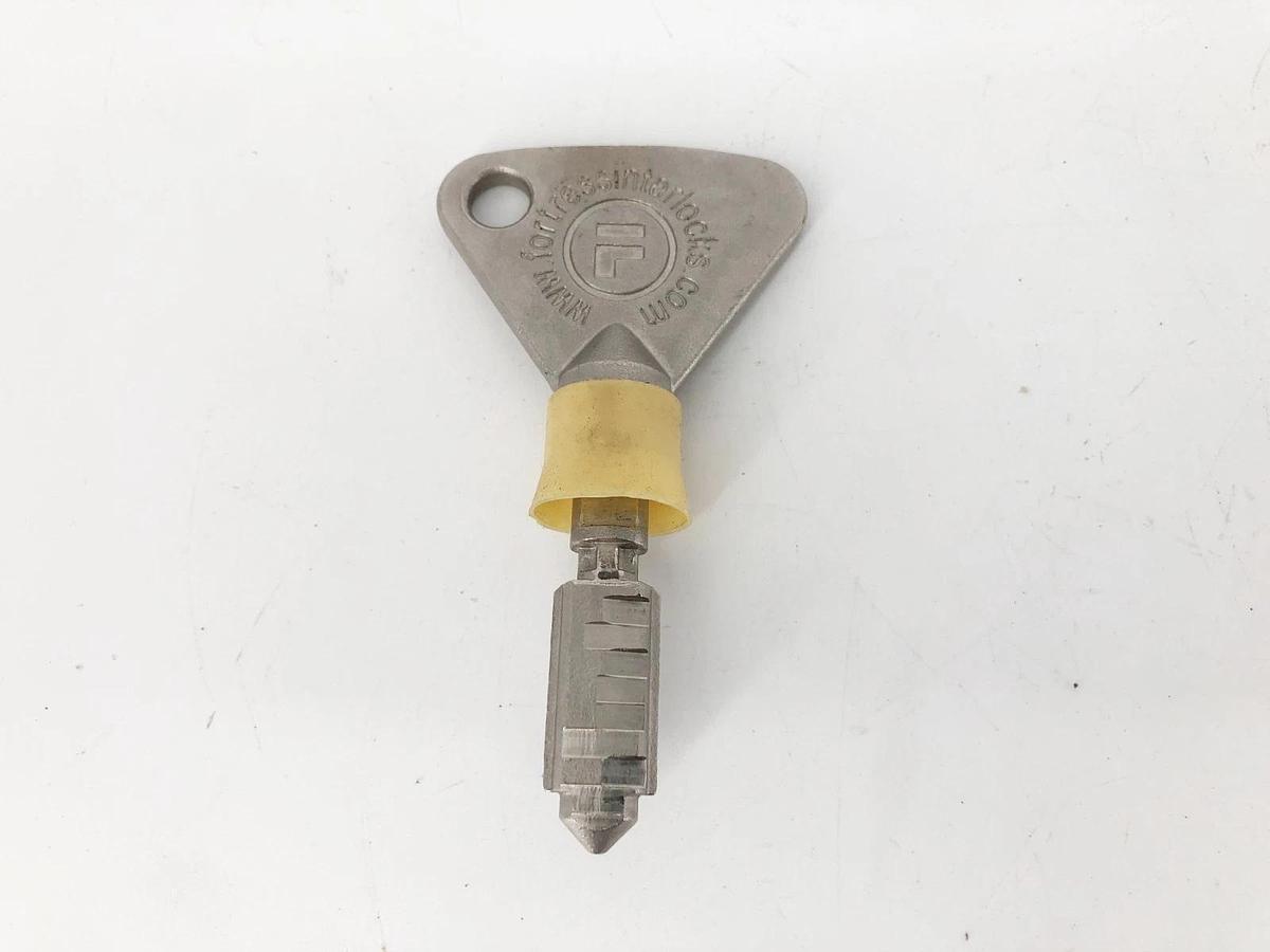 New Fortress Interlock 4022313 Key PAL PRJ190002 NP-HRT-0143 - No Box