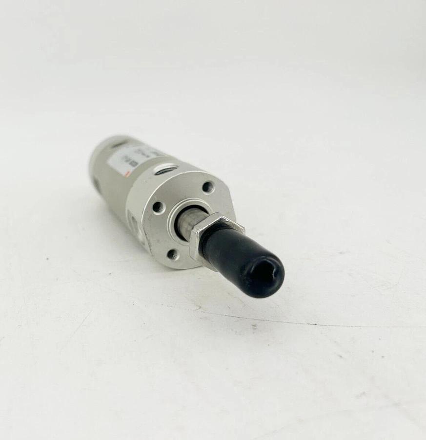 New SMC NCGCN32-0075-X06 Pneumatic Cylinder 145PSI .75" Stroke 32mm Bore