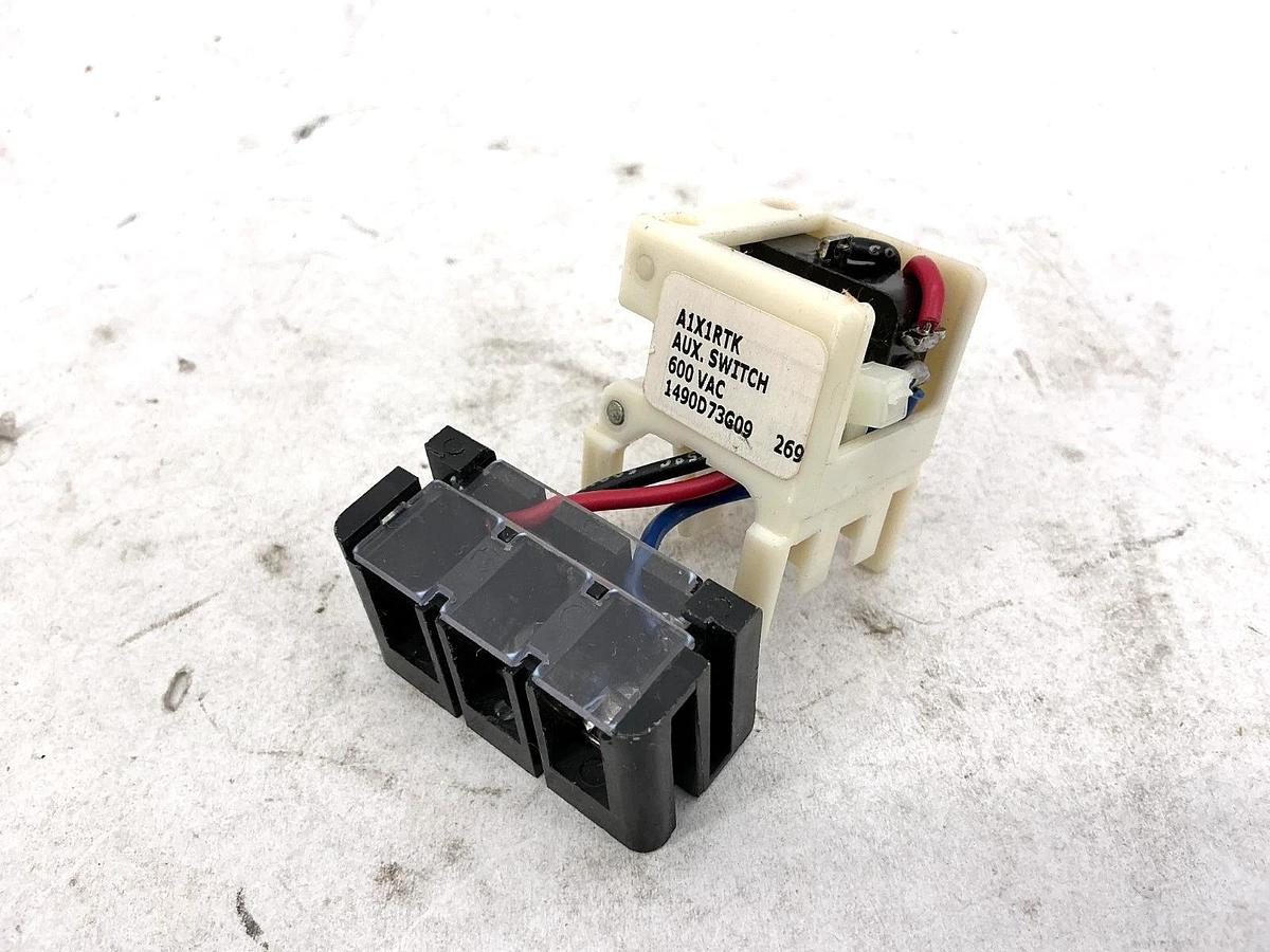 New Eaton Cutler-Hammer A1X1RTK Auxiliary Switch 600VAC 125/250VDC 50/60HZ