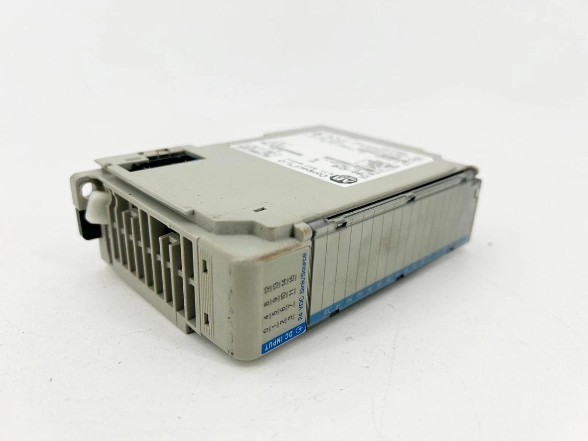 Used Allen Bradley 1769-IQ16 I/O Module 16 PT 24VDC Sink/ Source Input SER A