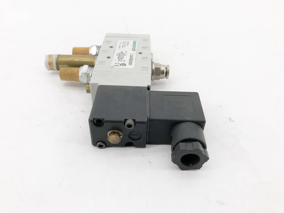 Used Numatics L12BA452B000061 Solenoid Valve 1/4" Ports 24VDC 2-Pos. 4-Way