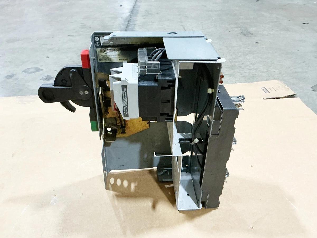 New Allen Bradley 2192FZ-BJC-24J-79U Disconnect 30A NEMA 12 600V Ser.U - No Box