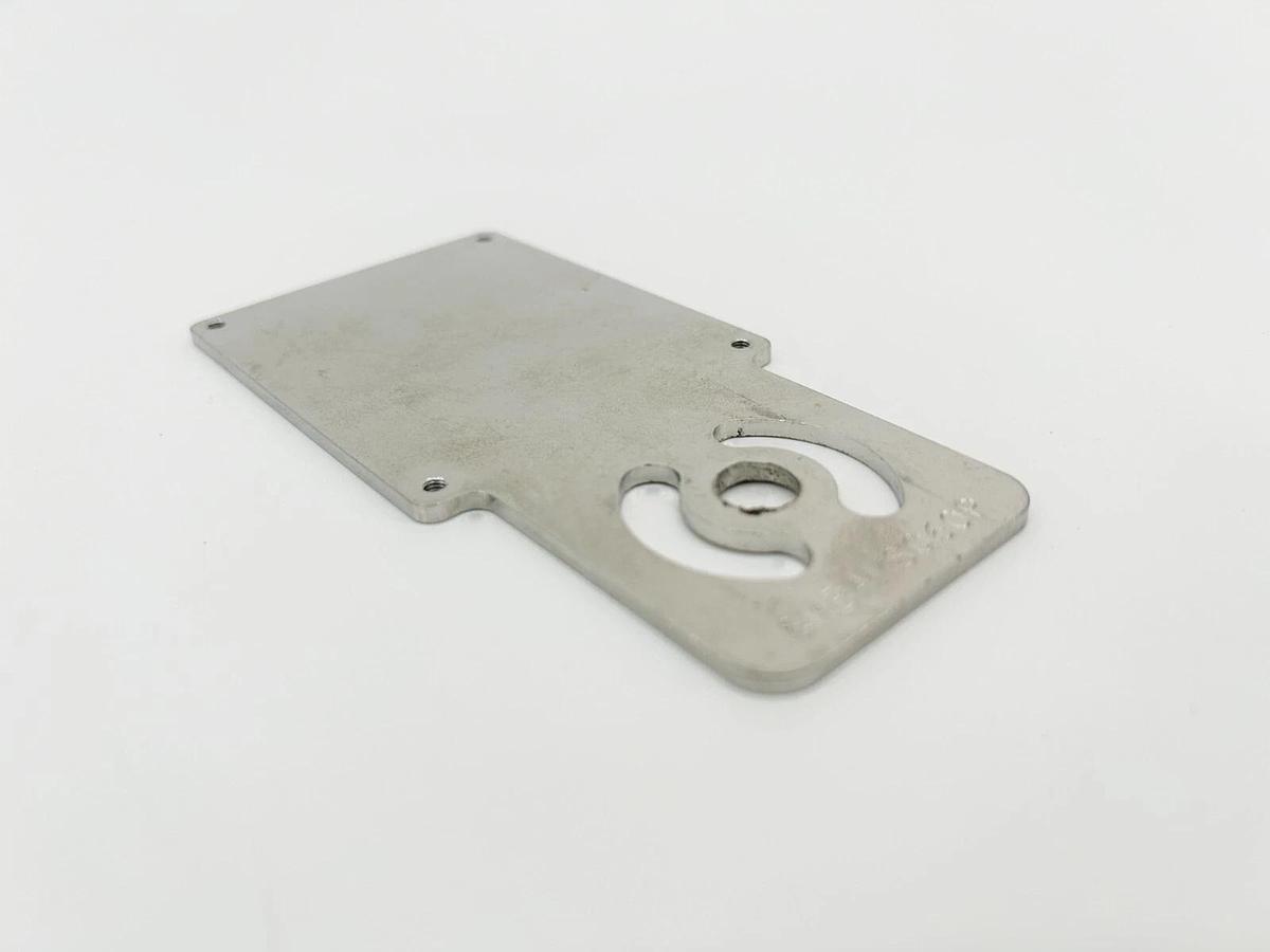 New Banner Engineering SMBAMSQ60P Sensor Bracket For Mounting Q60 Sensor