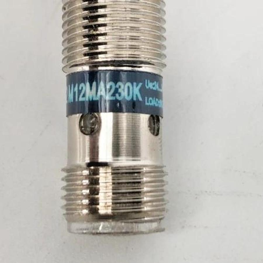 New Telemecanique XS2M12MA230K Proximity Switch 24-240V 4-Pin - No Box