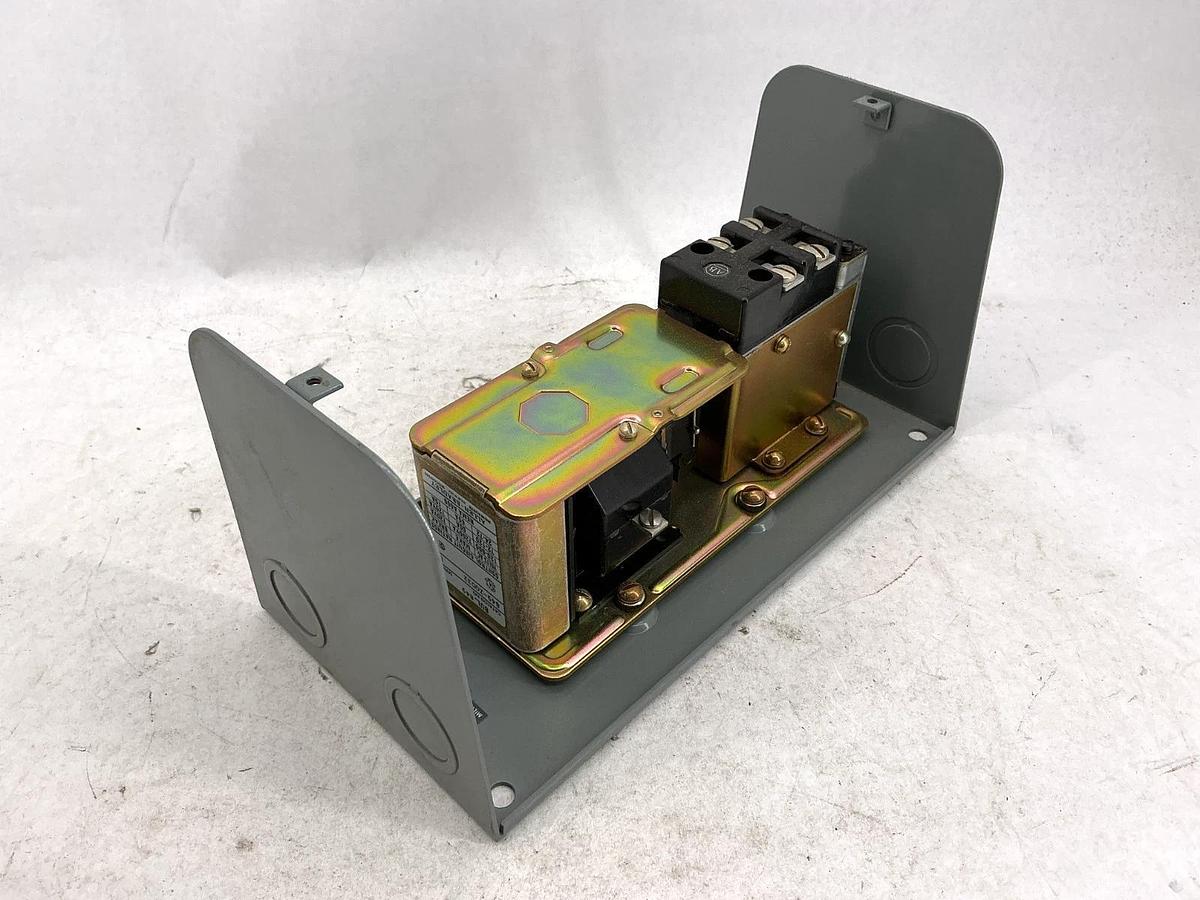New Allen Bradley 849-ZAD32 Ser B Pneumatic Timing Relay 110/120V 50/60HZ