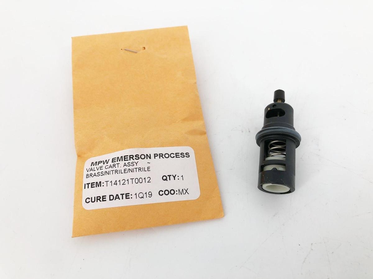 New Fisher Emerson T14121T0012 Valve Cartridge Assembly Brass Nitrile