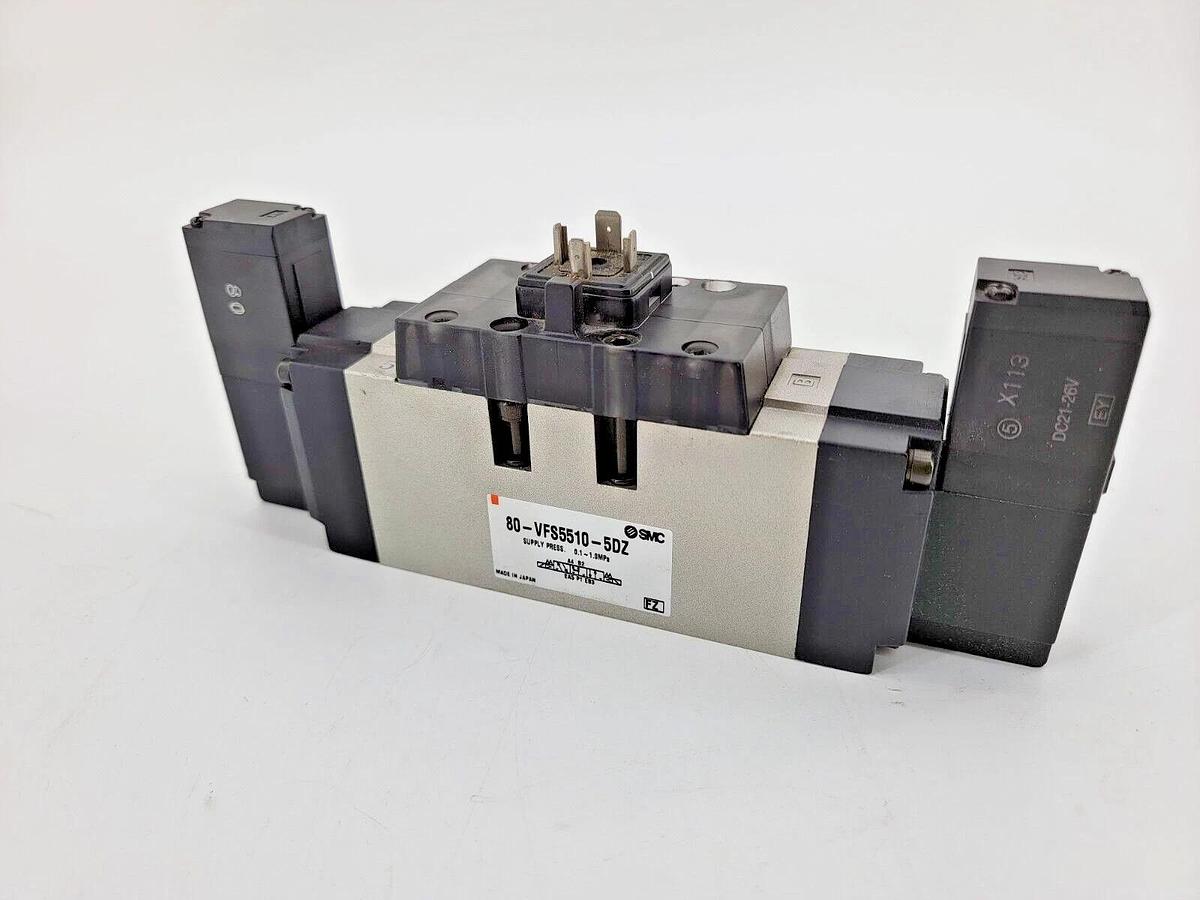New SMC 80-VFS5510-5DZ Solenoid Valve 0.1-1MPa Supply Pressure 21-26VDC