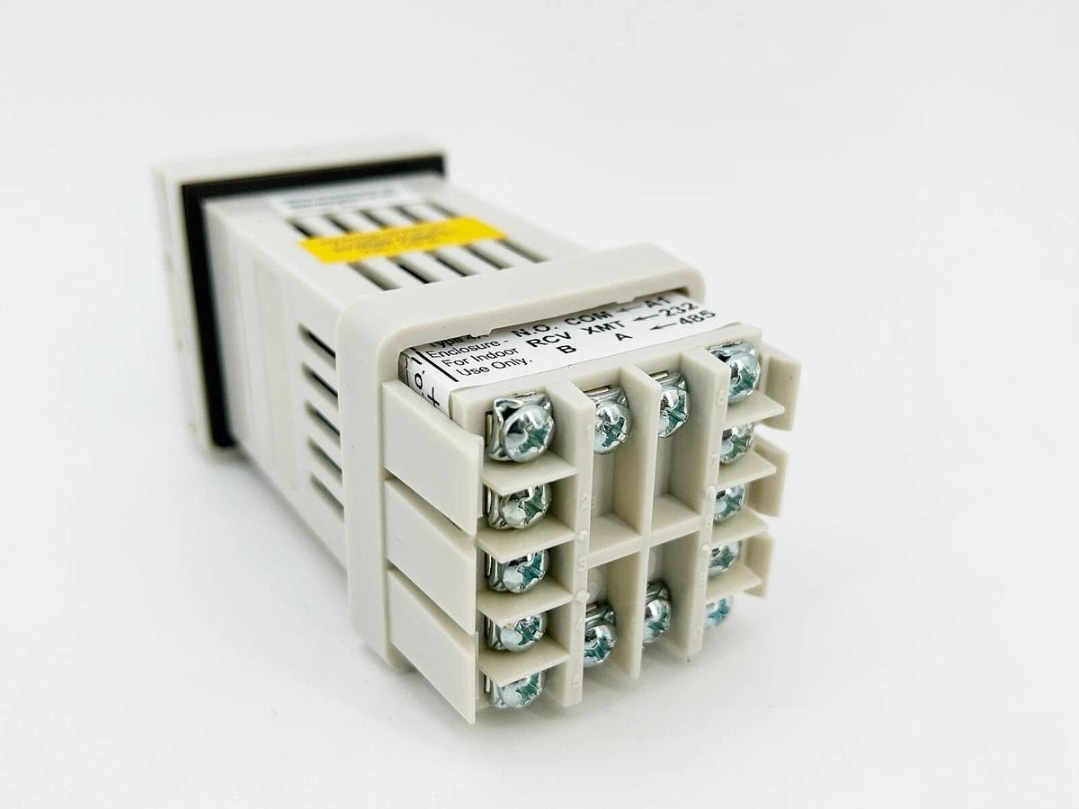 New Omega CN8502TC-R1-R2 Temperature Process Controller Relay CN8500