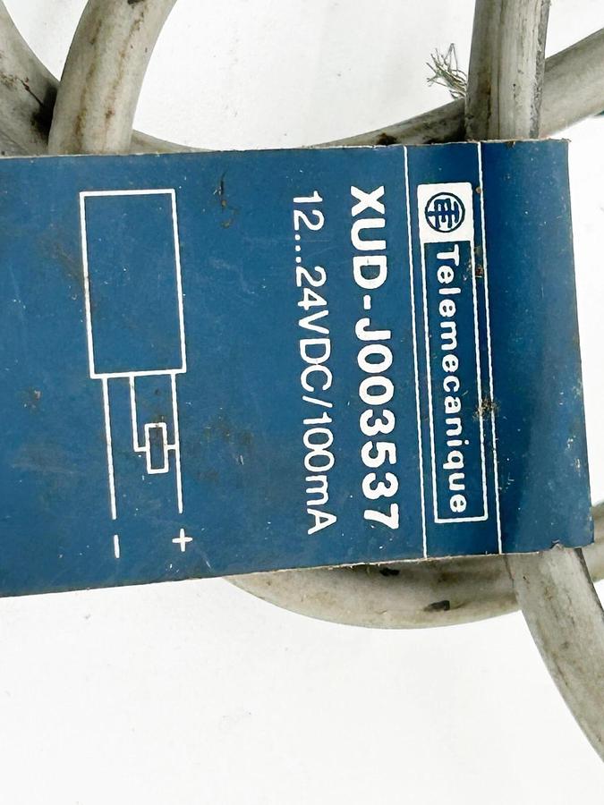 Used Telemecanique XUD-J003537 Photoelectric Sensor