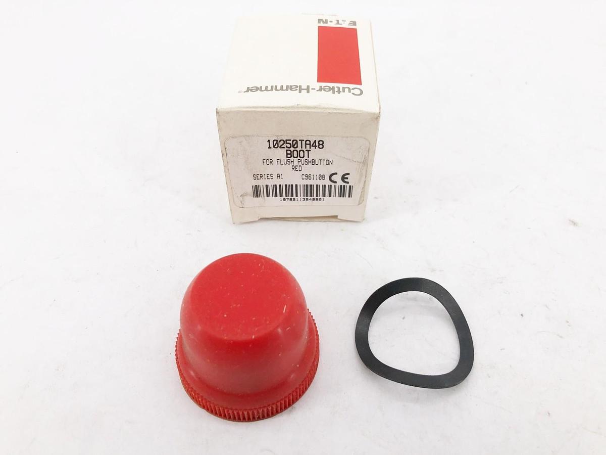 New Cutler-Hammer 10250TA48 Boot For Flush Pushbuttons Red 30mm Ser. A1