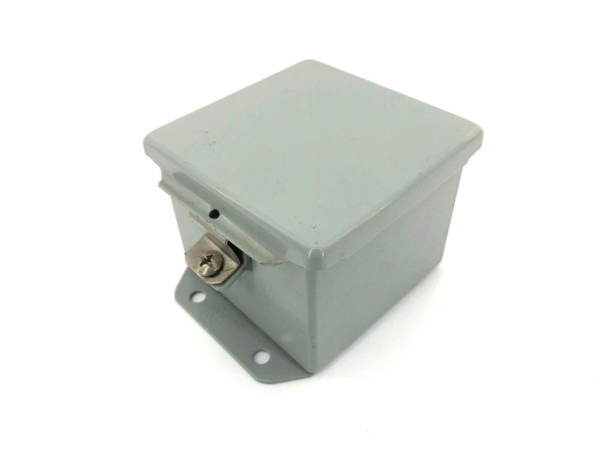 New Hammond HJ443LP Enclosure NEMA/EEMAC 4, 4 x 4 x 3in (Missing Chain)