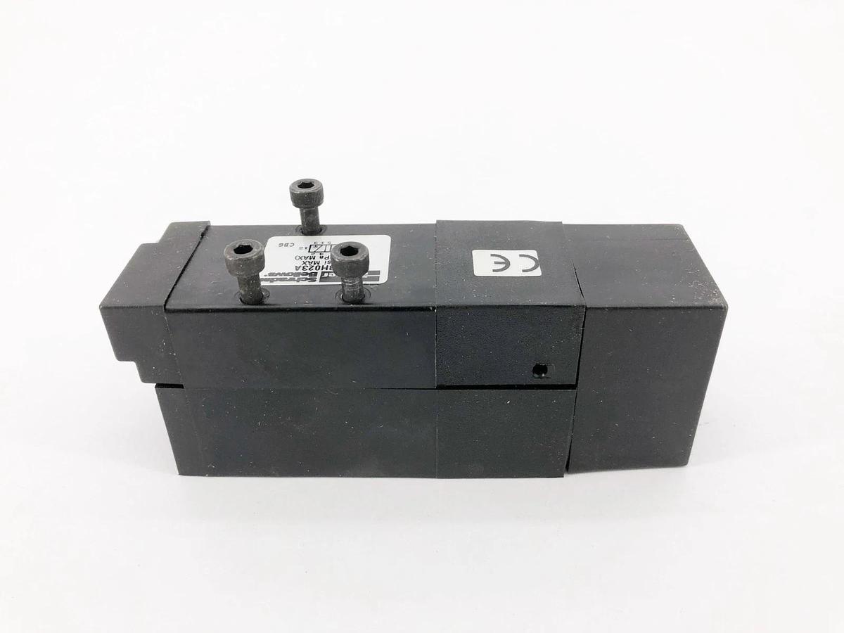 New Parker F31VXBH023A Valve 120V 60Hz 150psi Max