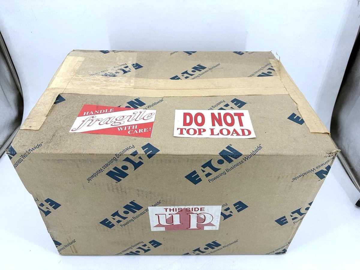 Used New Sealed Eaton S811+T18N3S Reduced Voltage Soft Starter 3PH 180A 200-600VAC