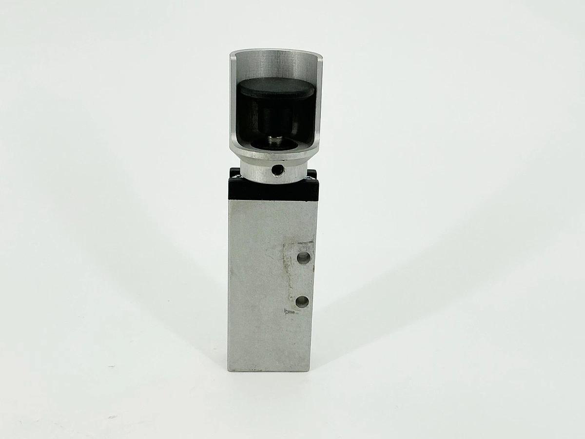 Used Camozzi 358-910 Push/Pull Knob Valve 10Bar