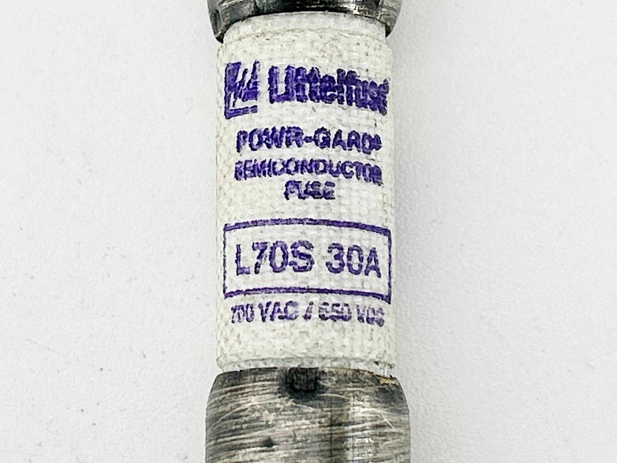 New Lot of 2 Littelfuse L70S 30A Power Gard Fuse 30A 700VAC 600VDC