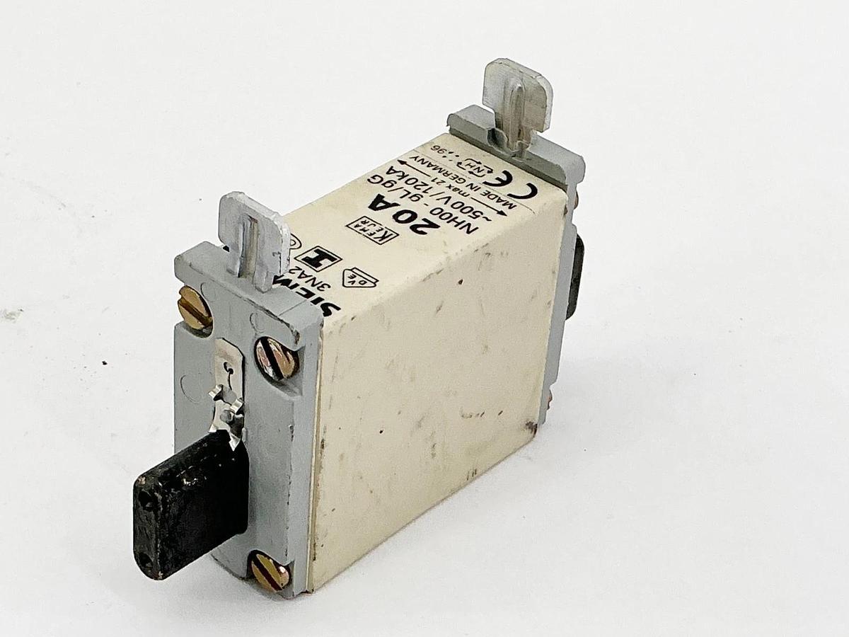New Siemens 3NA2807 Fuse 20A 500V 120kA - No Box
