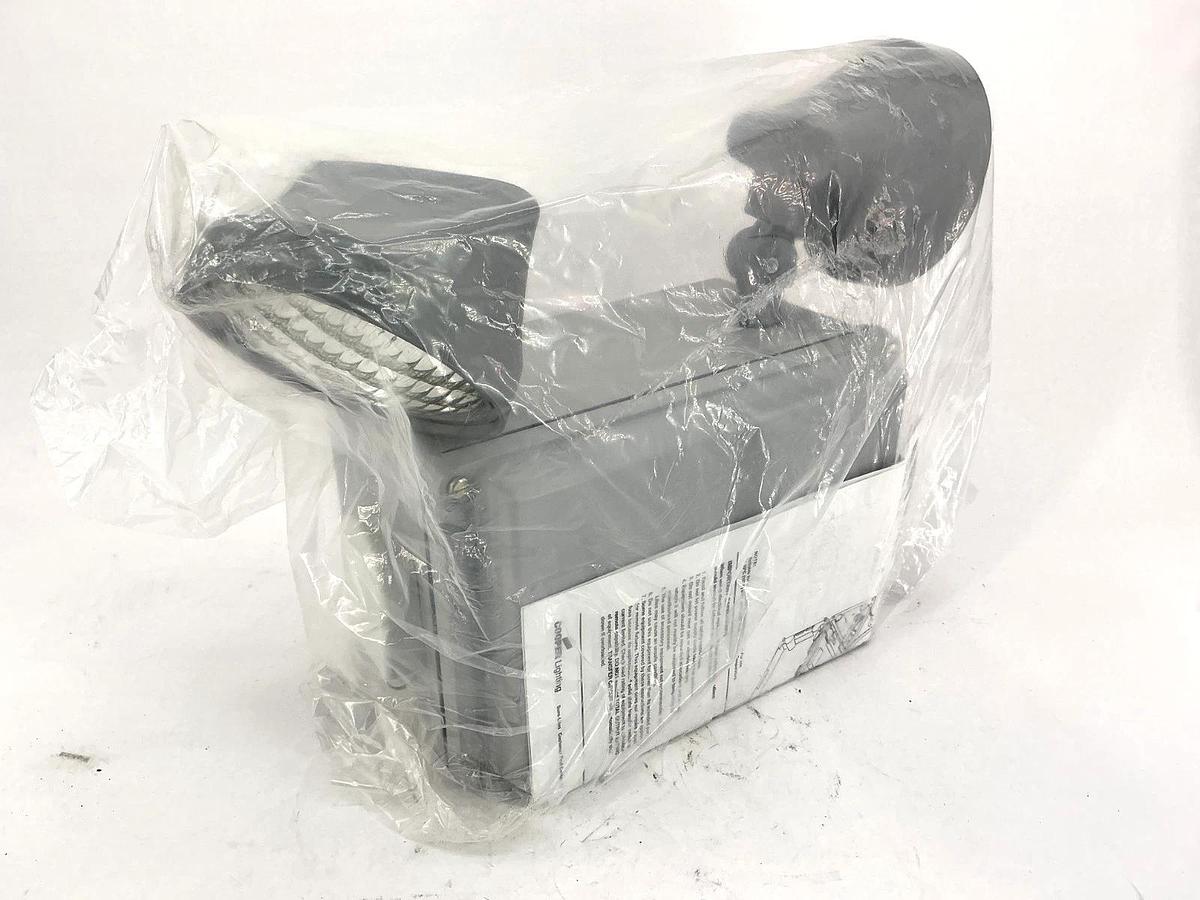 New Cooper Lighting UMB1 Sure-Lites Wet Location Emergency Light 6V 18W Max