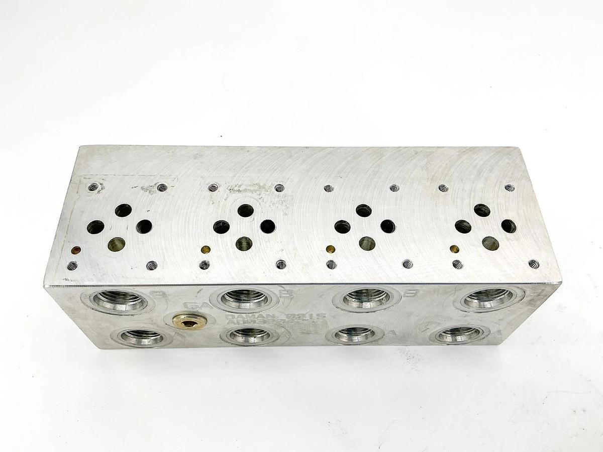 Used Daman AD03P042S Aluminum Valve Manifold 8 Port