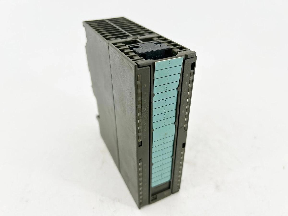 Used Siemens 6ES7 321-1EL00-0AA0 Digital Input Module 32 iNPUT 120VAC 1X40 Pole