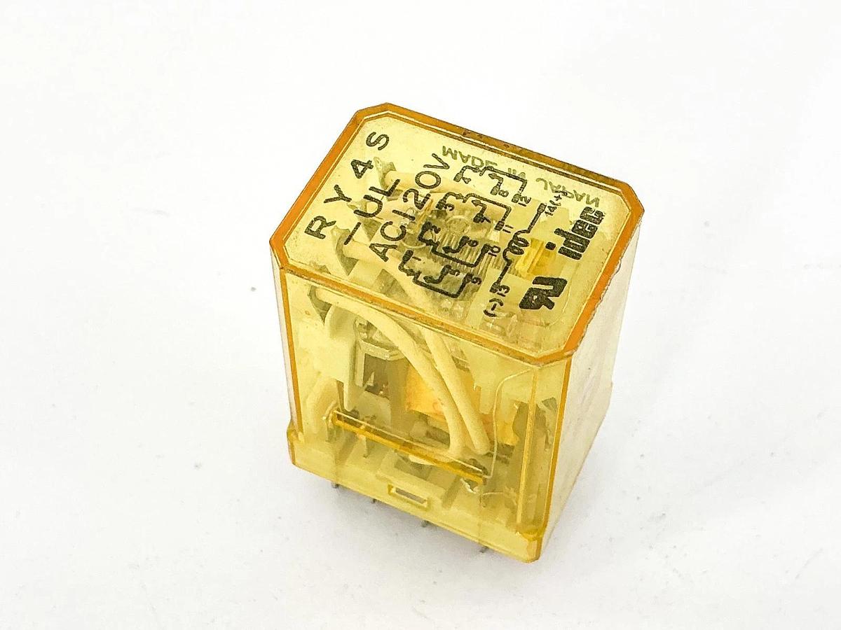 New Lot of 3 IDEC RY4S-UL Relay 120V 5A - No Box
