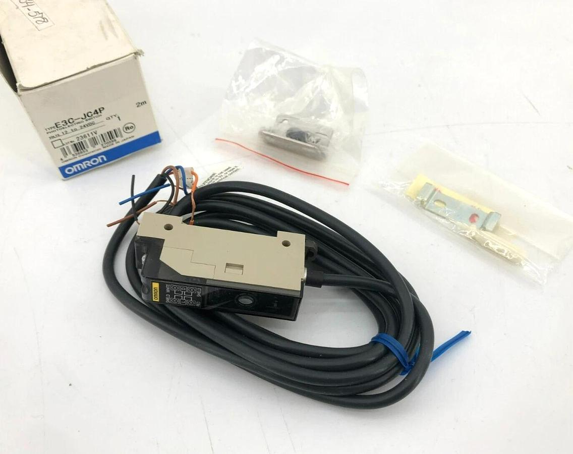 New Omron E3C-JC4P Photoelectric Sensor 12 to 24VDC