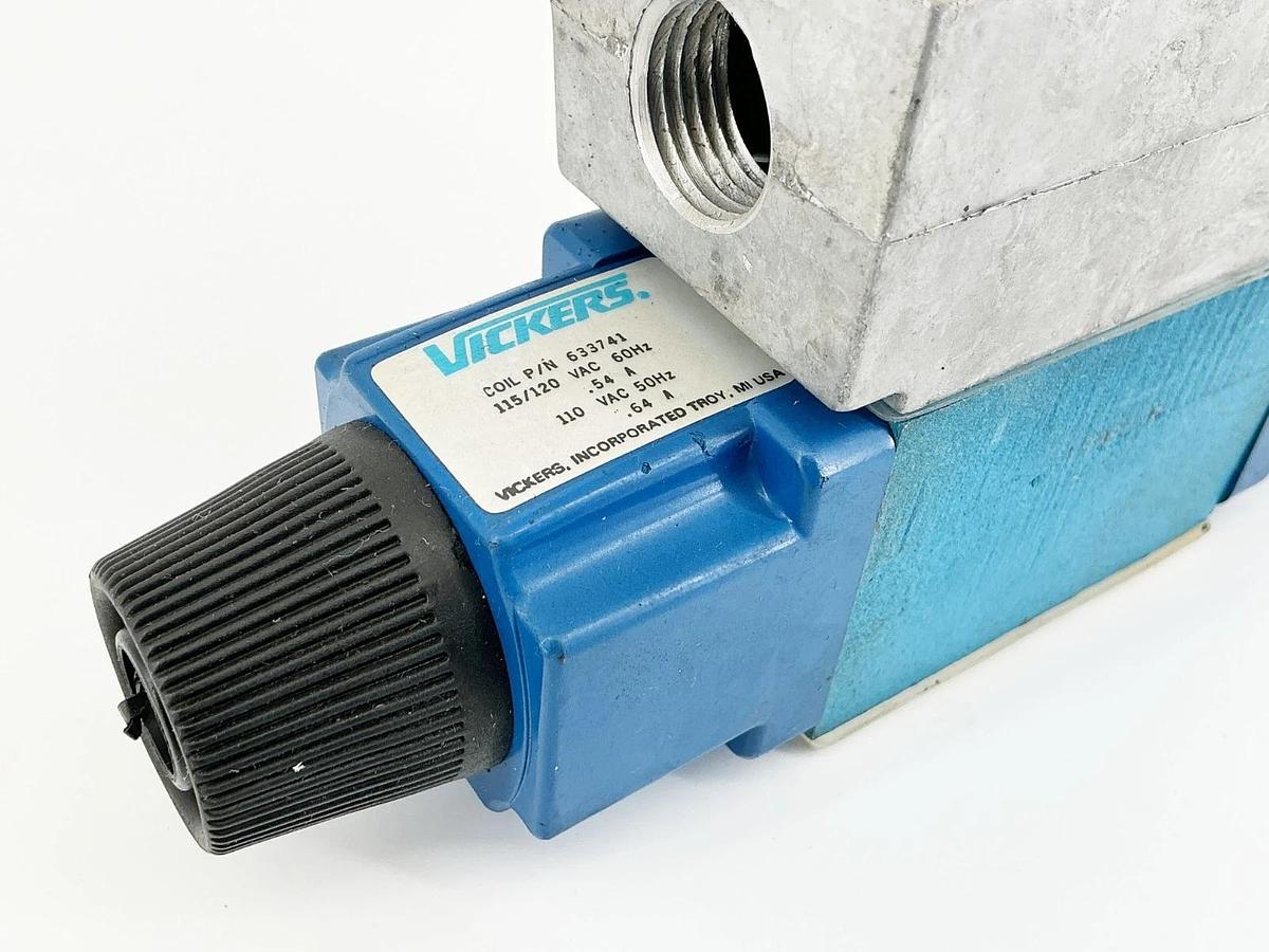 New Vickers DG4V-3-2N-M-W-B-40 Directional COntrol Valve 5000PSI 120V- No Box