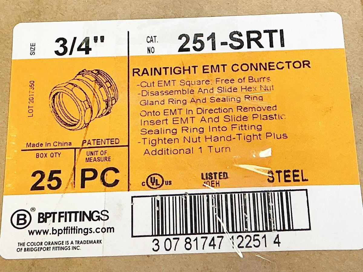 New Lot of 4 BPT Fittings 251-SRTI Raintight EMT Connector 3/4" - No Box
