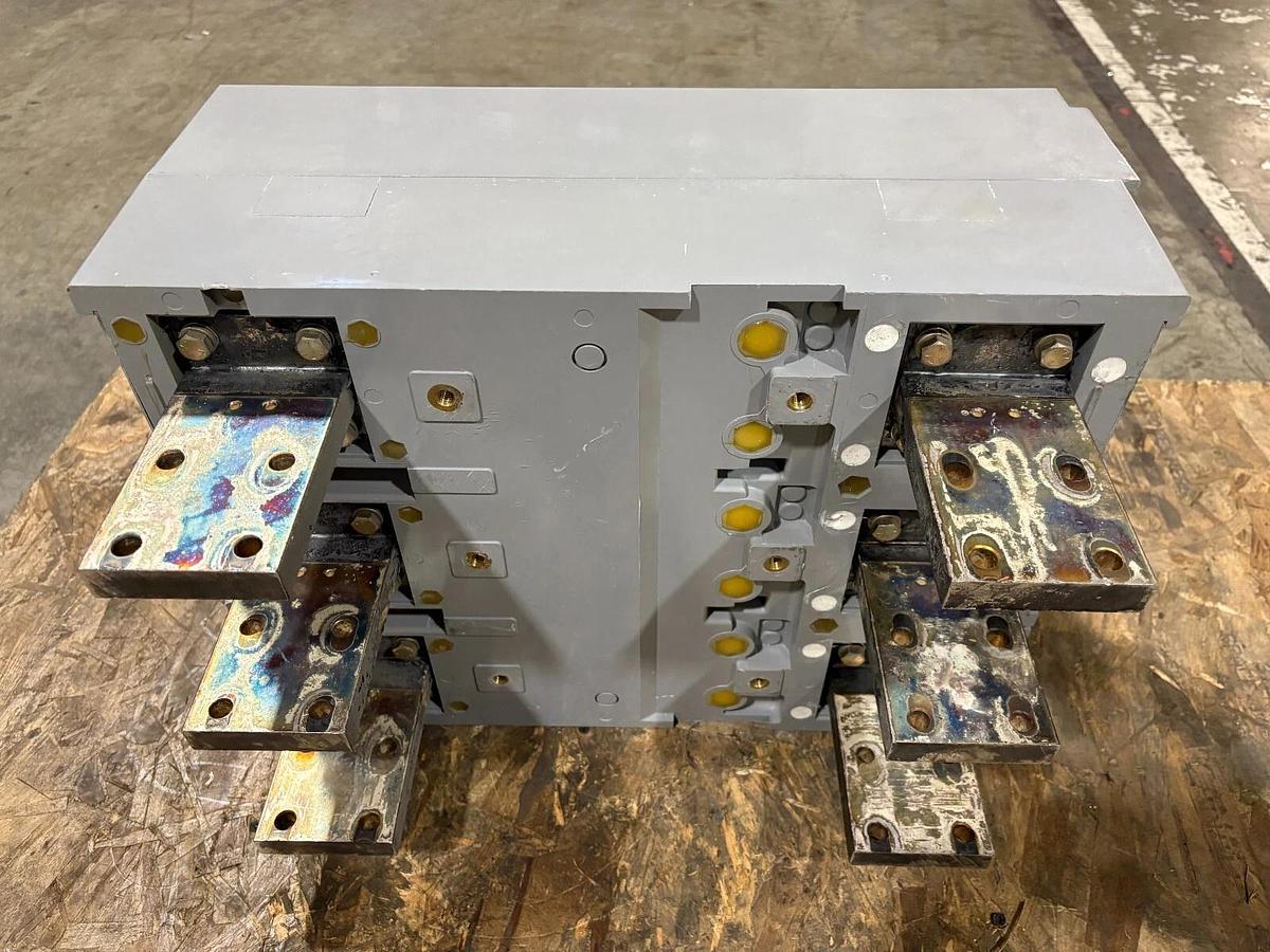 Used GE General Electric TPMMF76B Power Break Circuit Breaker w/ 800A Trip Unit