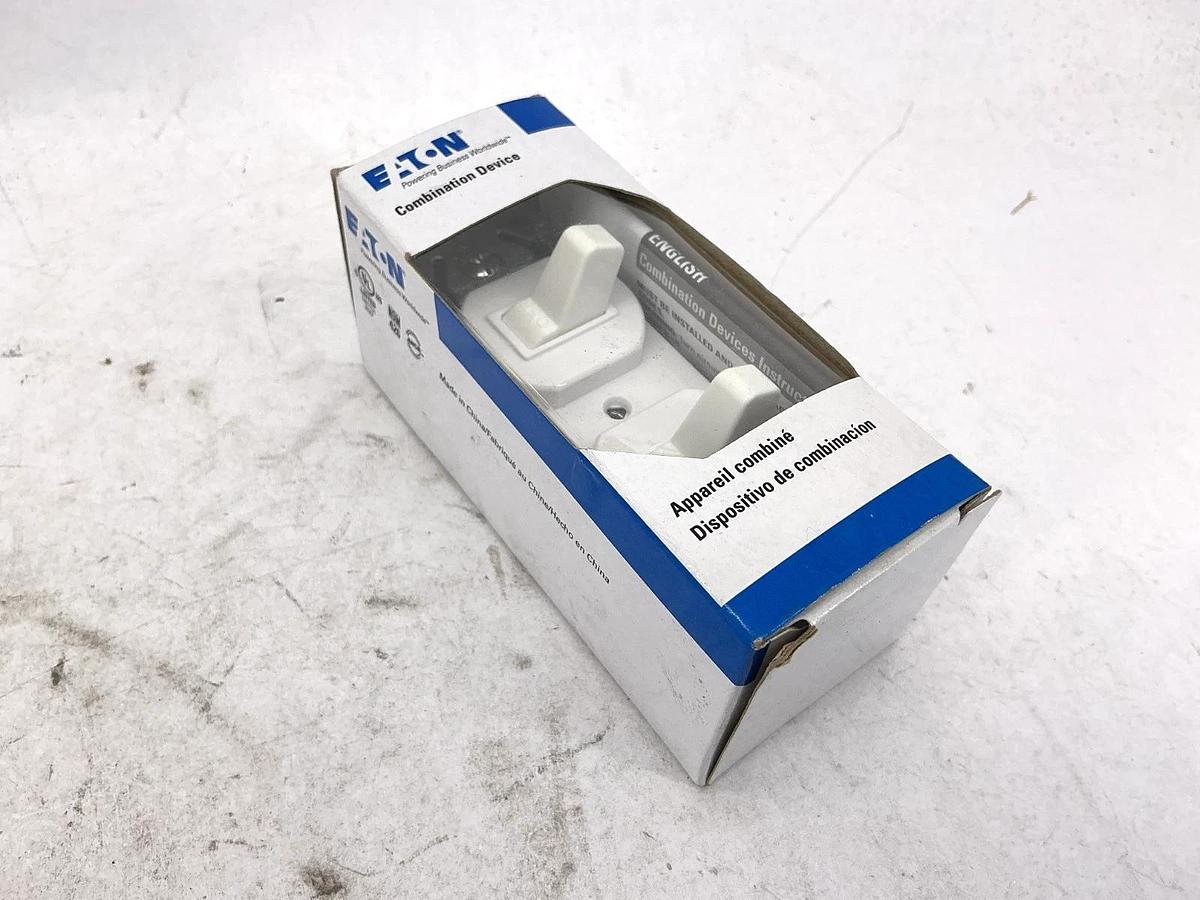 Lot of 3 New Eaton 271W-BOX Combination Device Combination Two 1-Pole Switches
