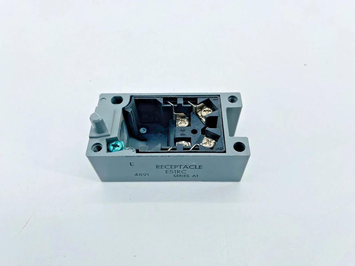 New Cutler Hammer E51RC Sensor Receptacle Series A1