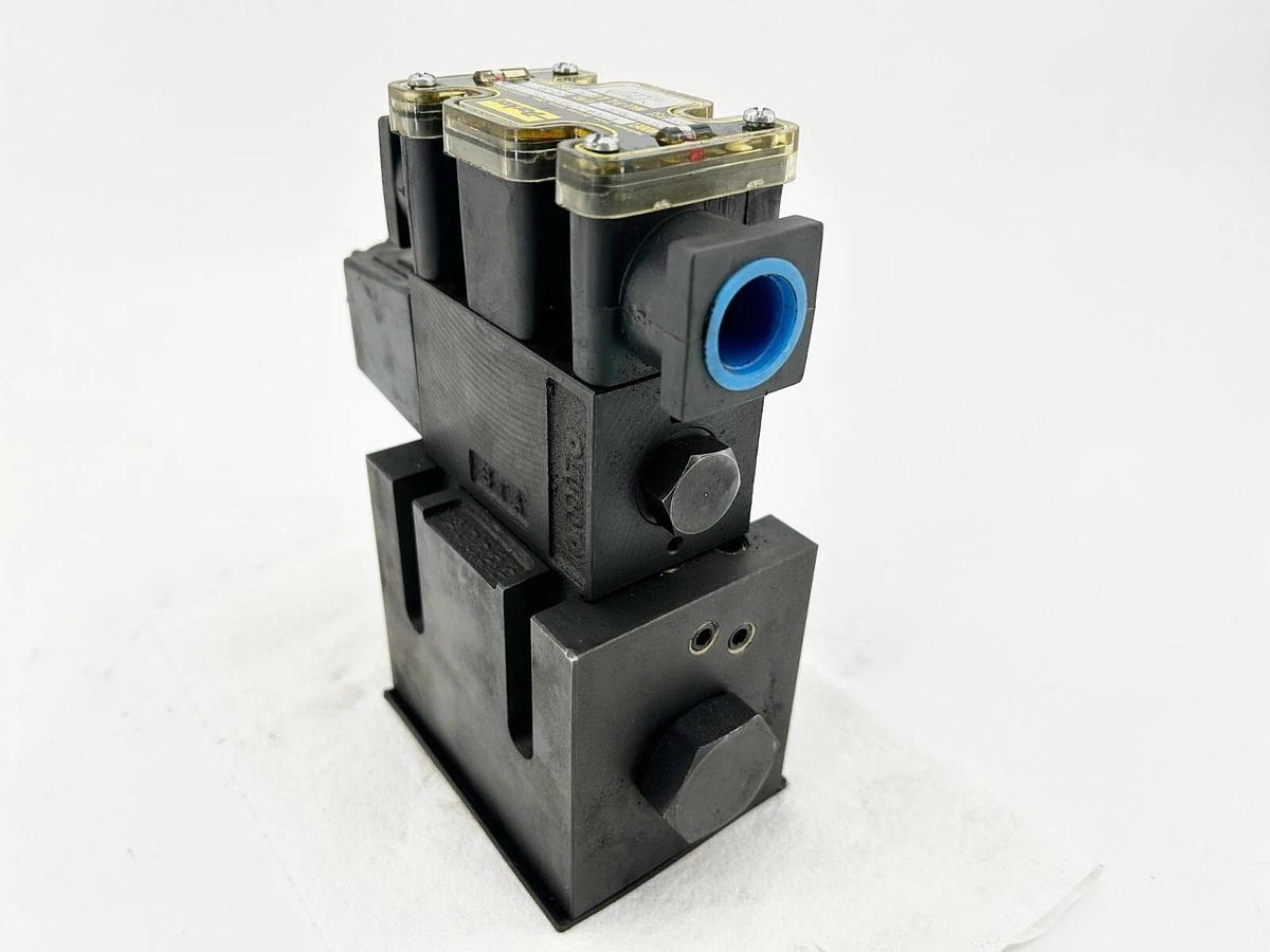 New Parker D31VW20H4NYCF5 75 Hydraulic Valve 5000PSI 120V 50/60Hz - No Box