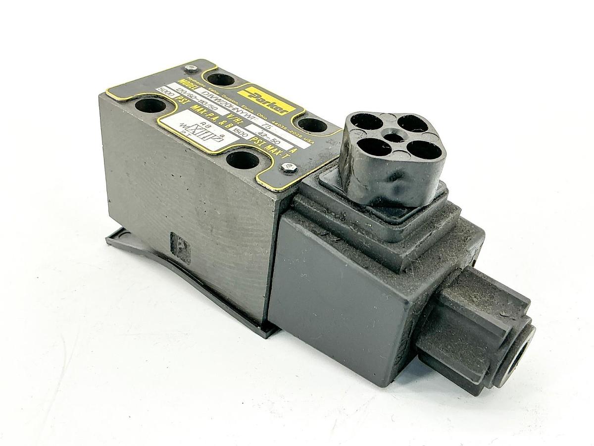 New Parker D1VW20HNYWF-75 Hydraulic Valve 110/120V .50A 5000PSI - No Box