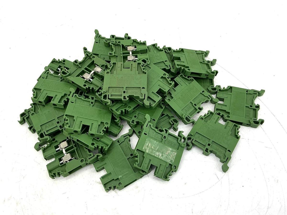 Used Lot of 28 ABB Entrelec M4/6-GREEN Terminal Block 22-10AWG 32A 600V M4/6
