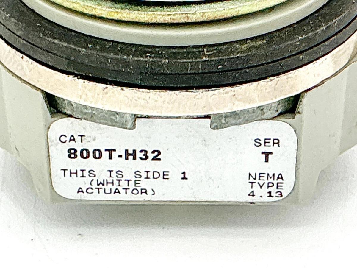 New Allen Bradley 800T-H32 Keyed Selector Switch Ser T - Missing Key