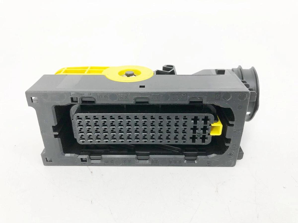 Lot of 5 New TE Connectivity 1-1418883-1 Receptacle Housing 62-Pos - No Box