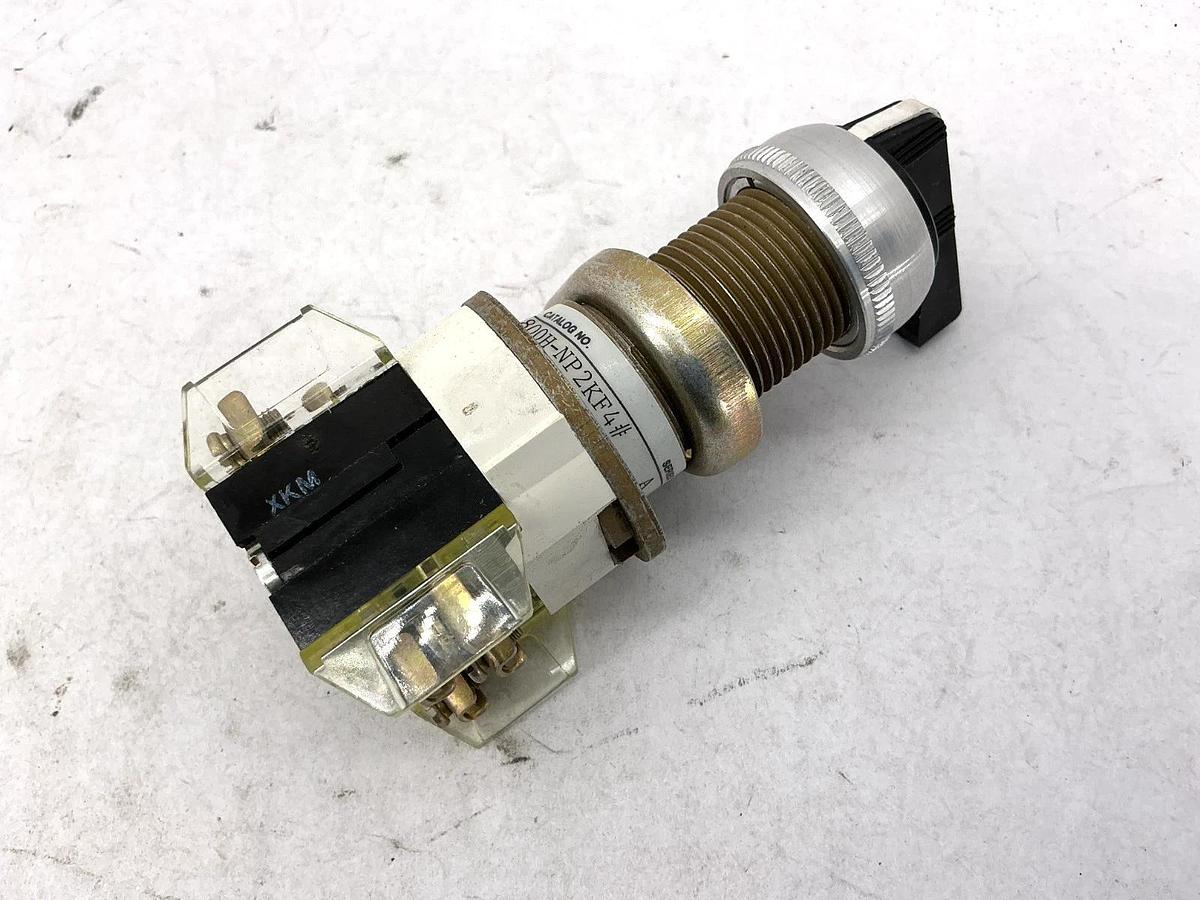 New Allen Bradley 800H-NP2KF4# Ser A Selector Switch 4-Position - No Box