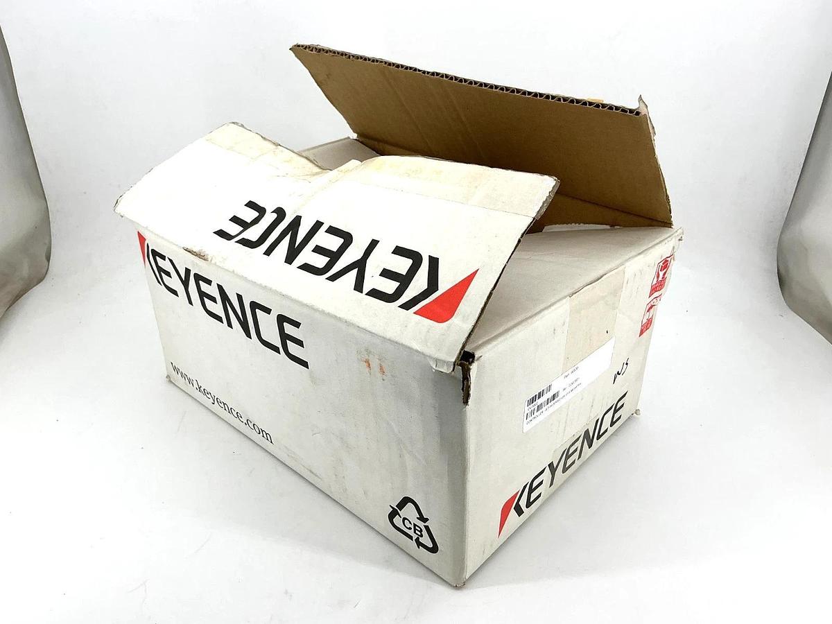 New Keyence CV-5502 Controller 24VDC 18-Inputs 24-Outputs CV5502