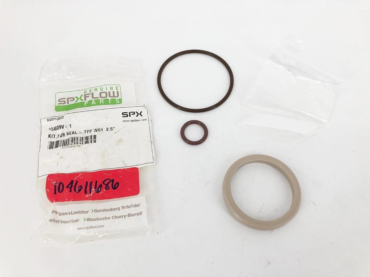 New SPX Flow 134609V-1 Seal Kit TFP W61 2.5"