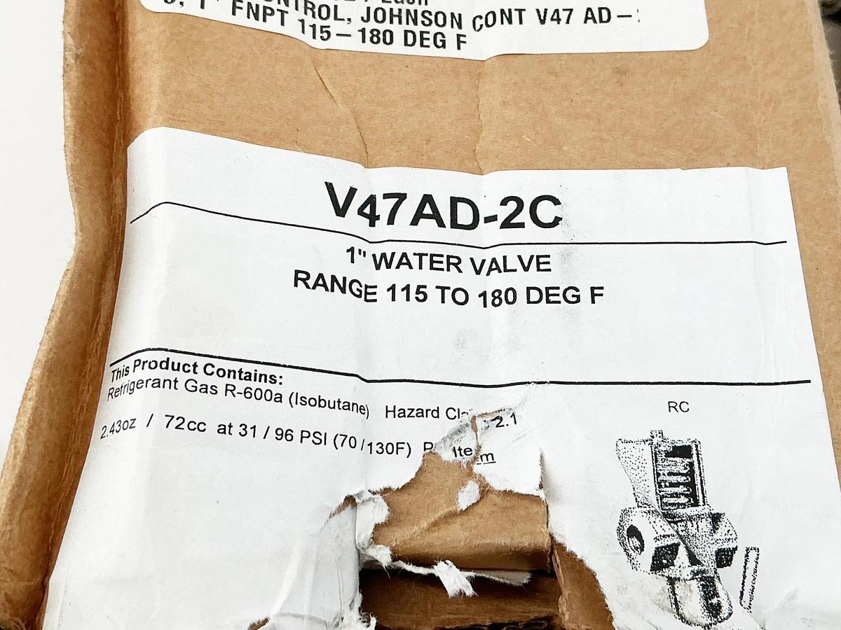New Johnson Controls V47AD-2C 1" Water Valve 115-180 Deg F 150PSI