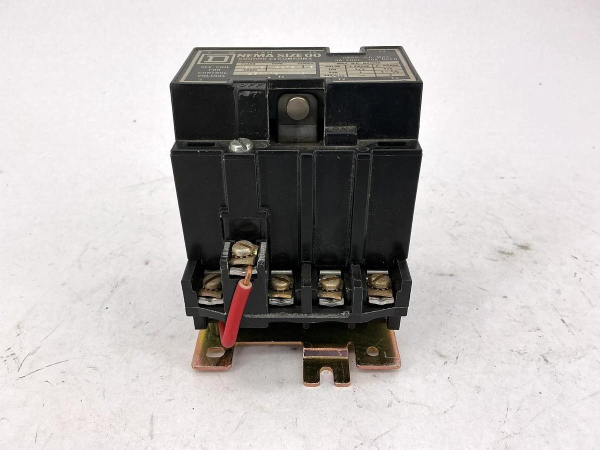 Used Square D 8502AG-2 Ser B Magnetic Contactor Nema Size 00 10A 600V
