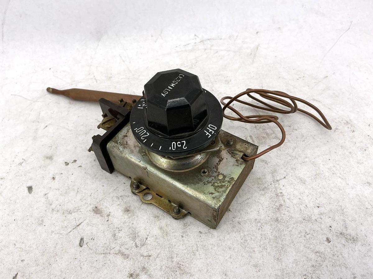 Used RobertShaw Chromalox 300-048518-013 Thermostat 50-250F